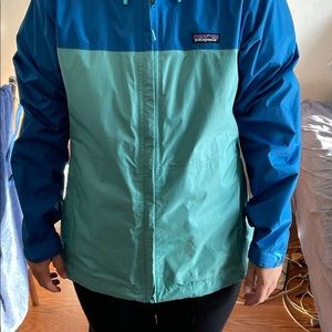 Women's Large Patagonia Rain Jacket
